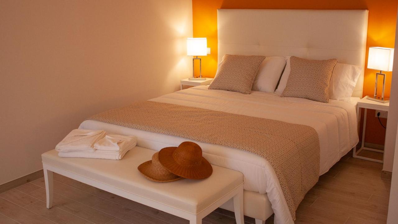 Kaloneiro Guest House Corigliano dʼOtranto Eksteriør billede